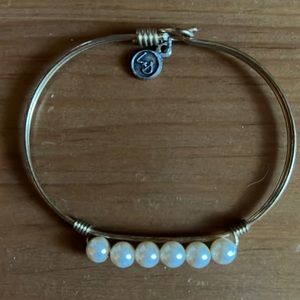 Luca & Dani gold pearl bracelet
